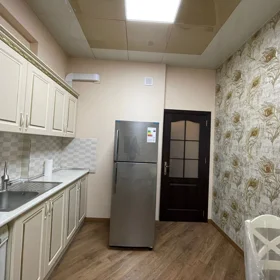 In Baku 92.0 m² apartment is for rent - Image 4