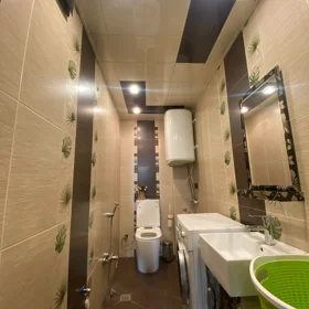 In Baku 135.0 m² apartment is for rent - Image 10