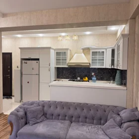 In Baku 80.0 m² apartment is for rent - Image 3