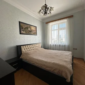 In Baku 60.0 m² apartment is for rent - Image 4