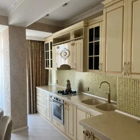 In Baku 110.0 m² apartment is for rent - Image 3