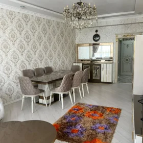In Baku 110.0 m² apartment is for rent - Image 6