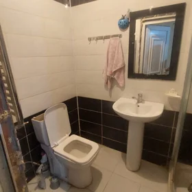 In Khirdalan 62.0 m² apartment is for rent - Image 2