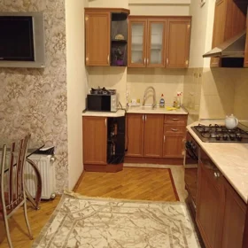 In Baku 100.0 m² apartment is for sale - Image 2
