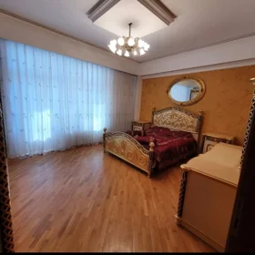 In Baku 100.0 m² apartment is for sale - Image 5