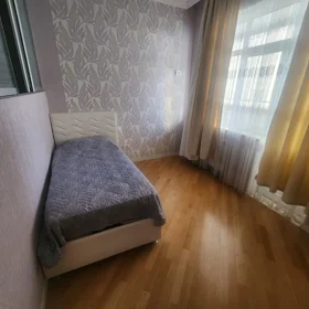 In Baku 175.0 m² apartment is for rent - Image 8