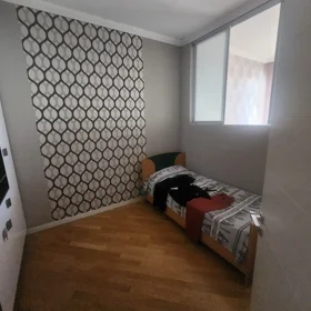 In Baku 175.0 m² apartment is for rent - Image 10