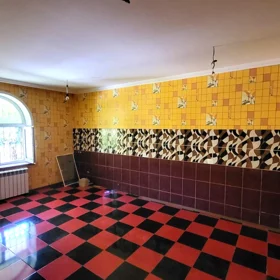 In Binəqədi rayonu 150.0 m² house with 5.0 rooms is for sale - Image 4