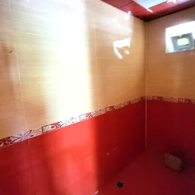 In Binəqədi rayonu 150.0 m² house with 5.0 rooms is for sale - Image 7