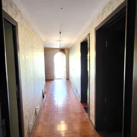 In Binəqədi rayonu 150.0 m² house with 5.0 rooms is for sale - Image 8