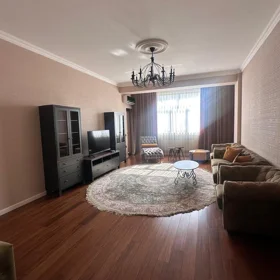 In Baku 115.0 m² apartment is for rent - Image 3