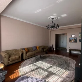 In Baku 115.0 m² apartment is for rent - Image 5