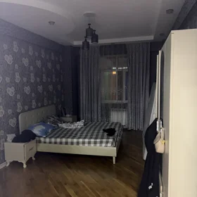In Baku 100.0 m² apartment is for sale - Image 5