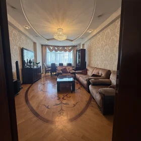 In Baku 128.0 m² apartment is for sale - Image 2