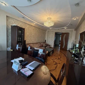 In Baku 128.0 m² apartment is for sale - Image 3