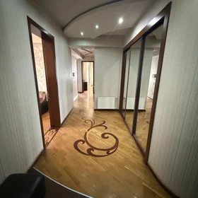 In Baku 128.0 m² apartment is for sale - Image 4