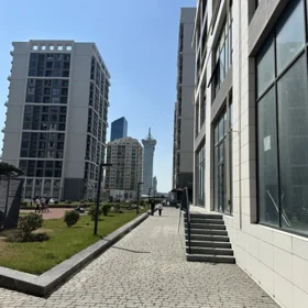 In Baku 147000.0 m² apartment is for sale - Image 2