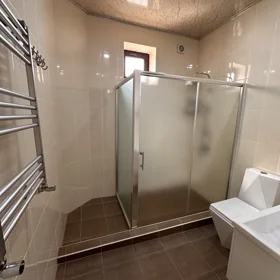 In nan 260.0 m² house with 5.0 rooms is for sale - Image 2