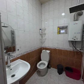 In Binəqədi rayonu 80.0 m² house with 3.0 rooms is for rent - Image 9