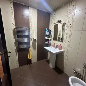 In Baku 58.0 m² apartment is for sale - Image 2