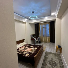 In Baku 111.0 m² apartment is for rent - Image 3