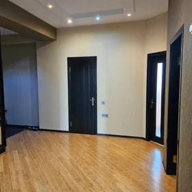 In Baku 100.0 m² apartment is for sale - Image 5