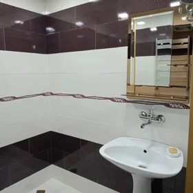 In Baku 65.0 m² apartment is for rent - Image 2