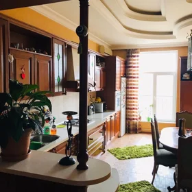 In Baku 220.0 m² apartment is for sale - Image 5