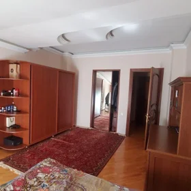 In Baku 220.0 m² apartment is for sale - Image 7