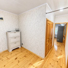 In Baku 60.0 m² apartment is for sale - Image 2