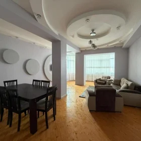 In Baku 130.0 m² apartment is for sale - Image 7