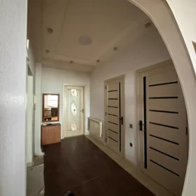 In Baku 130.0 m² apartment is for sale - Image 9