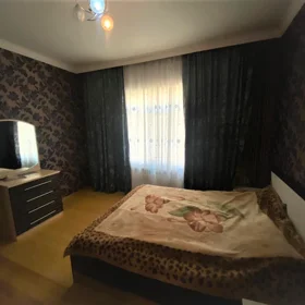 In Binəqədi rayonu 250.0 m² house with 4.0 rooms is for rent - Image 6