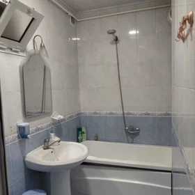 In Baku 60.0 m² apartment is for sale - Image 2