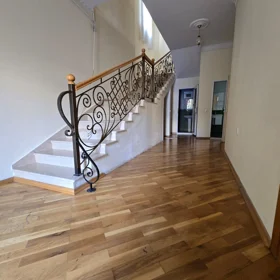 In Baku 180.0 m² house with 6.0 rooms is for rent - Image 3