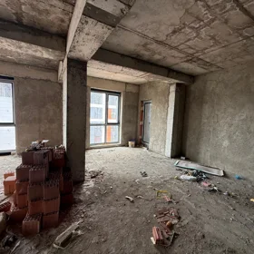 In Baku 182.0 m² apartment is for sale - Image 2