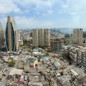 In Baku 182.0 m² apartment is for sale - Image 6