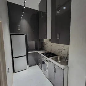 In Baku 70.0 m² apartment is for rent - Image 8