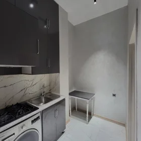In Baku 70.0 m² apartment is for rent - Image 9