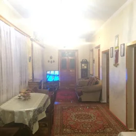 In Baku 265.0 m² house with 6.0 rooms is for sale - Image 4