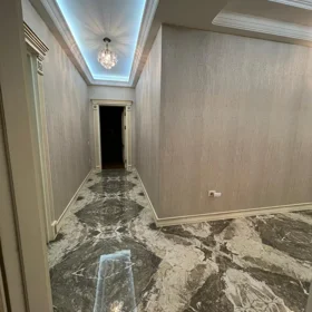 In Baku 207.0 m² apartment is for sale - Image 10