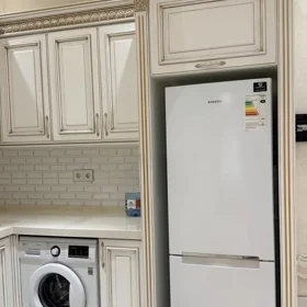 In Baku 65.0 m² apartment is for sale - Image 2