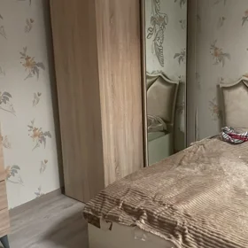 In Baku 700.0 m² house with 3.0 rooms is for rent - Image 3