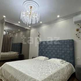 In Baku 110.0 m² apartment is for rent - Image 3