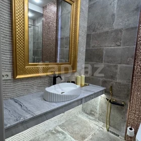 In Baku 110.0 m² apartment is for rent - Image 8