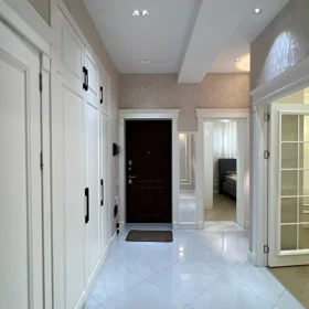 In Baku 86.0 m² apartment is for rent - Image 2