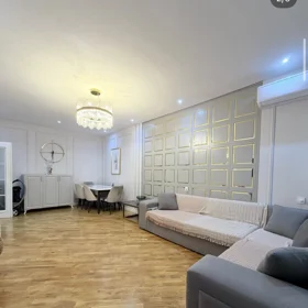 In Baku 110.0 m² apartment is for rent - Image 6