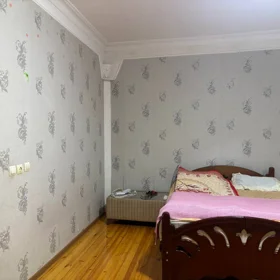 In Baku 100.0 m² house with 4.0 rooms is for sale - Image 5