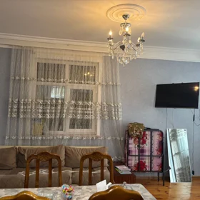 In Baku 100.0 m² house with 4.0 rooms is for sale - Image 10