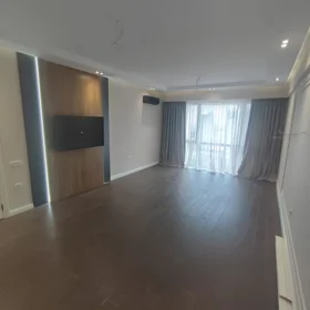 In Baku 129.0 m² apartment is for rent - Image 5